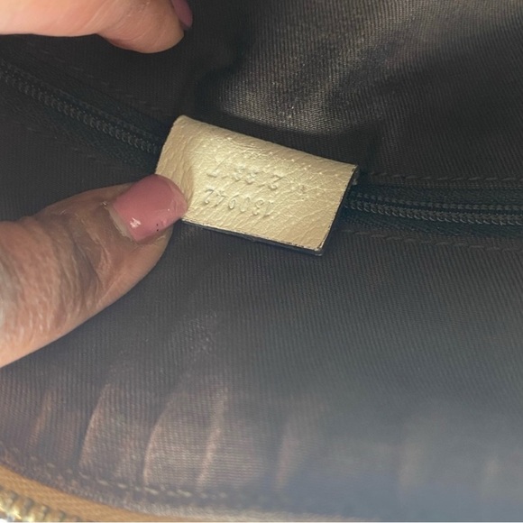 Gucci purse - Picture 2 of 8